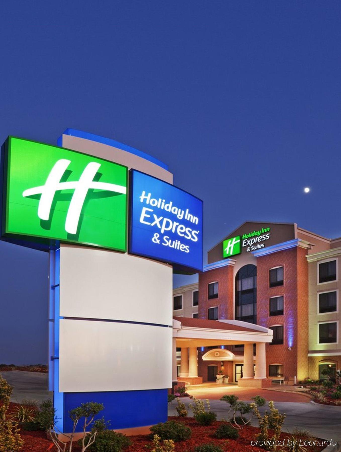 Holiday Inn Express & Suites Cumberland - La Vale By Ihg Exterior foto