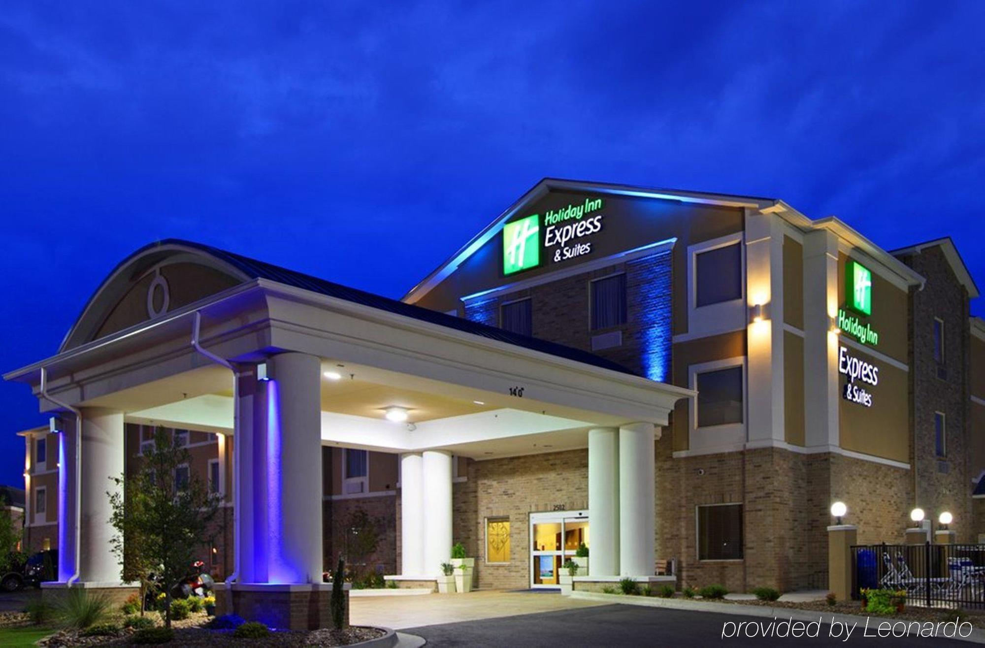 Holiday Inn Express & Suites Cumberland - La Vale By Ihg Exterior foto